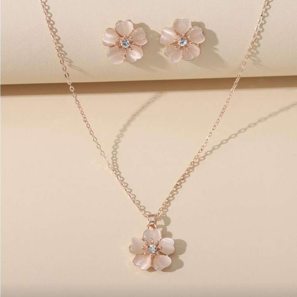 Chic Blossom Pink Necklace and Earring Set